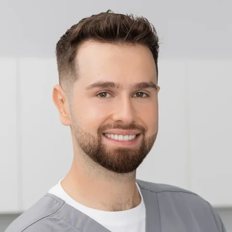 lek. dent. Maciej Engler - ortodonta Cićkiewicz Clinic